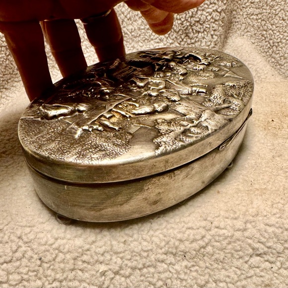 Antique 1900s elaborate Danish Denmark silver plated trinket jewelry box. - Picture 4 of 11